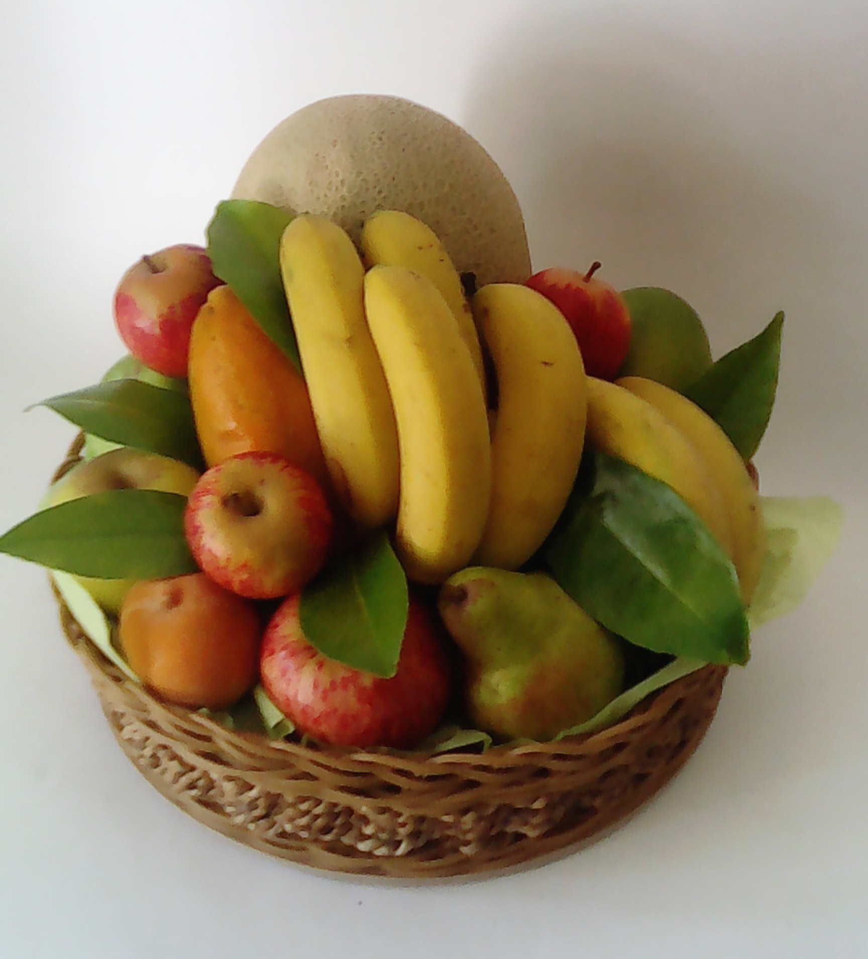 seasonal fruit basket